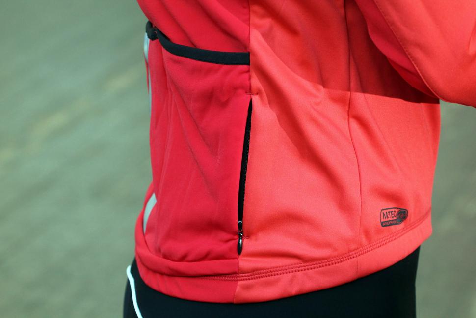 Review Madison Sportive Men s Softshell Jacket road.cc